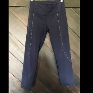 Lululemon Navy Crop Tights - Size 6